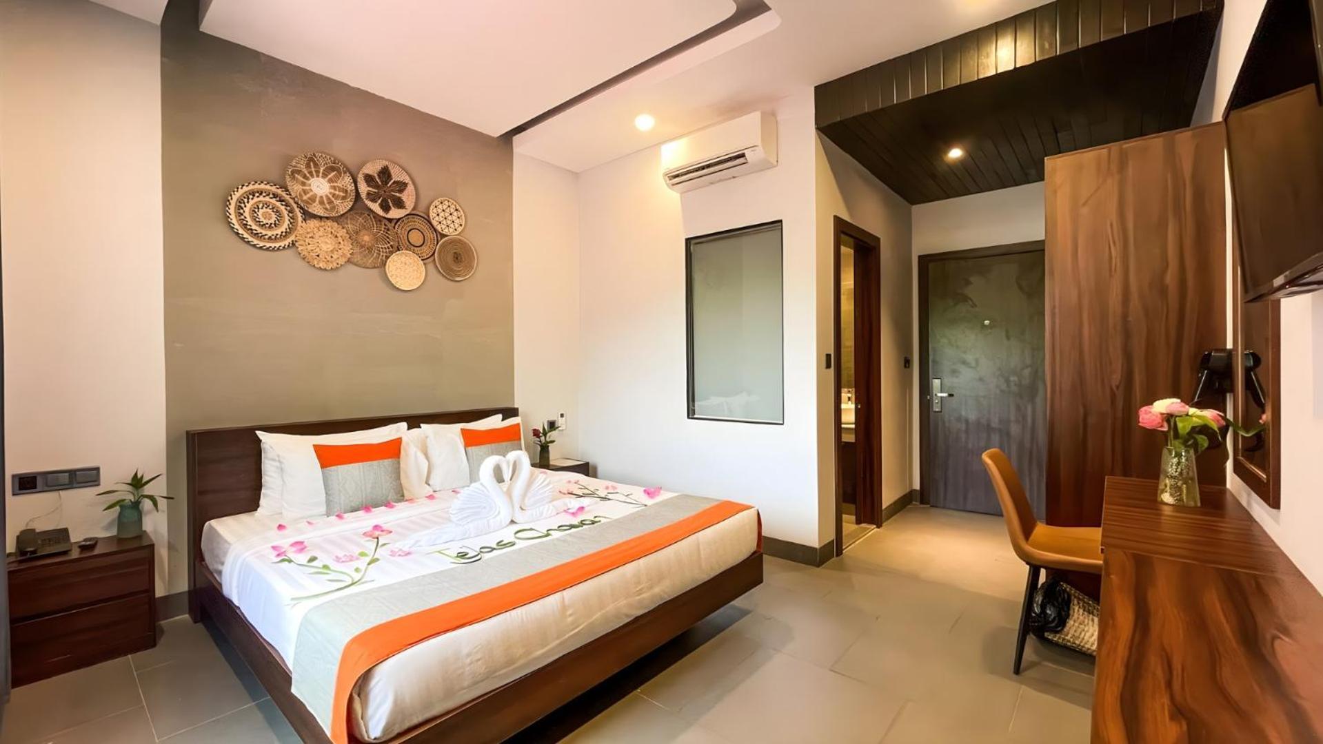 The Luxury Hotel Siem Reap Exterior photo